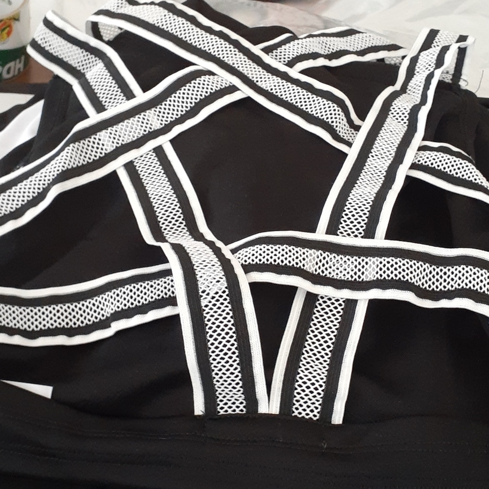 Dolls Kill REIGNING COVEN CHEERLEADER COSTUME SET - Picture 9 of 11